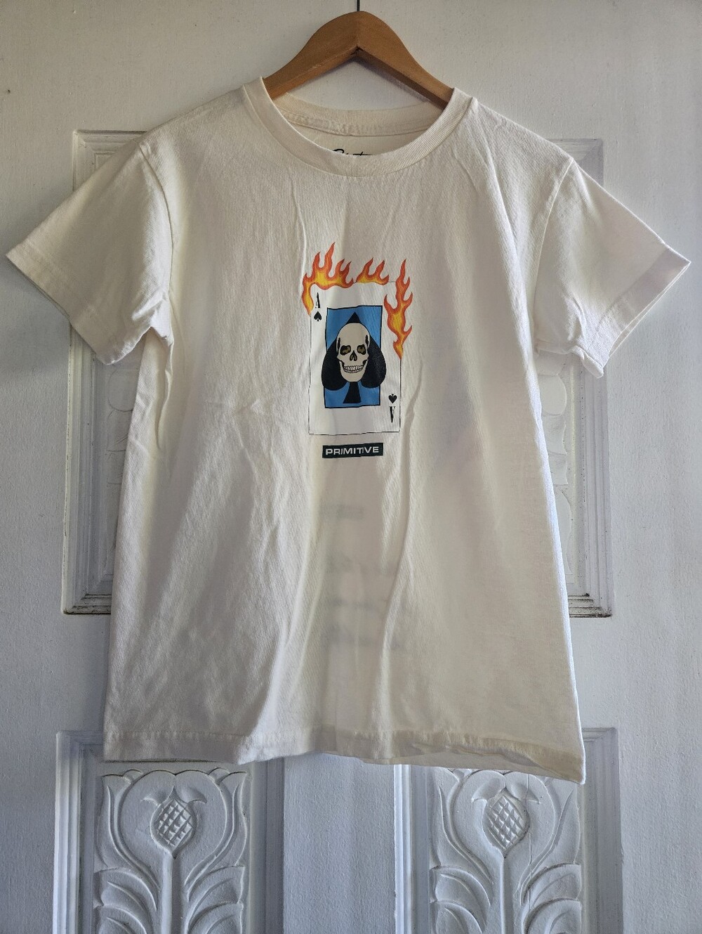 Primitive White Short Sleeve Tee with Flaming Skull Card Graphic Small